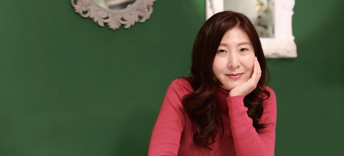 행위 예술가에서 사회적 기업가로, 공감의 영토 만드는 이윰 작가