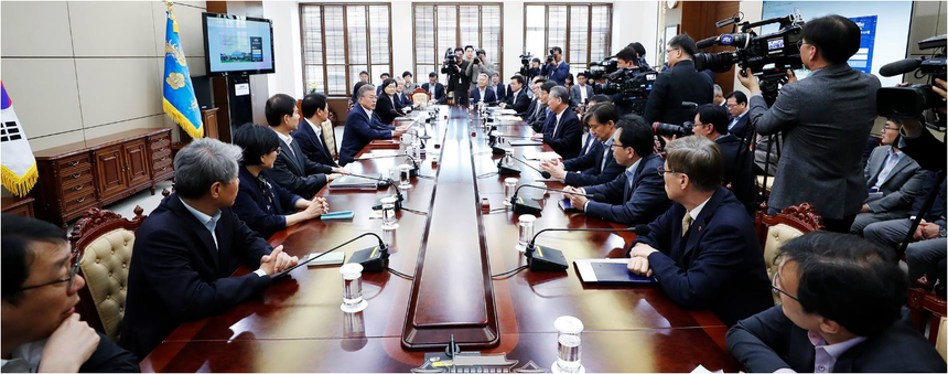 청와대 수석·보좌관회의 개최