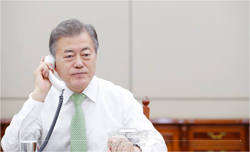 문재인 대통령-시진핑 주석 전화통화