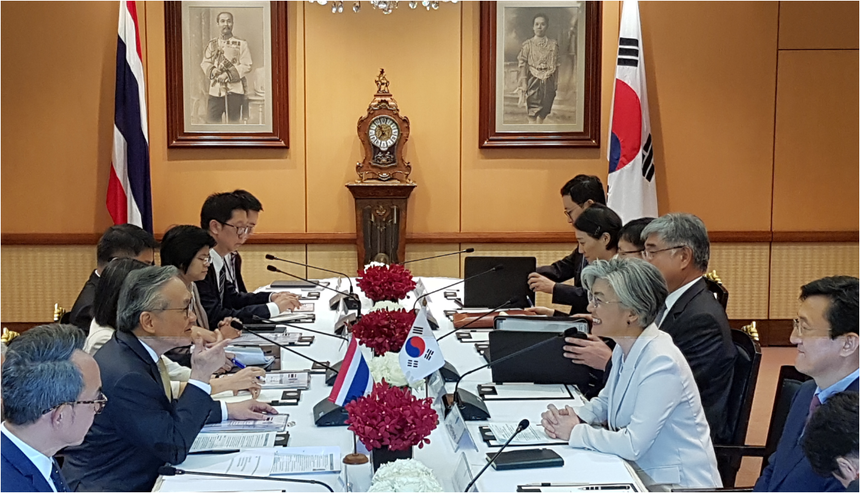강경화 외교장관 태국 공식 방문, 한반도 정세 진전 상황 설명