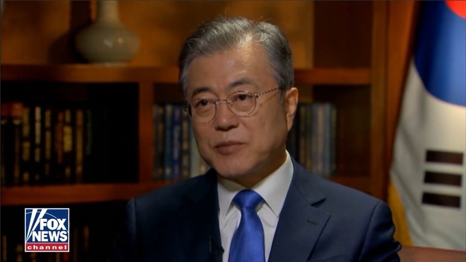폭스뉴스 인터뷰 중 文 대통령, “김정은 체제 보장 믿음주면 비핵화 조치 더 빨라질 것이다”