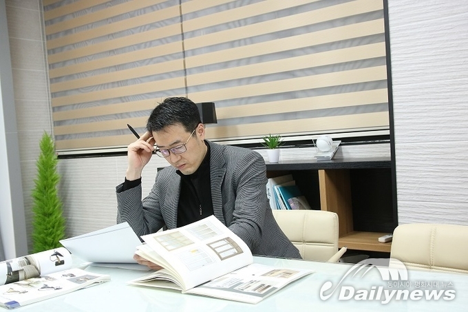 [자랑스런 혁신인] 경영의 기본은 고객과의 신뢰… 홈슈트박스 김경렬 대표를 만나다