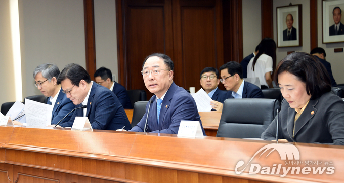 日 수출규제 대응 방안 必...기획재정부 관계장관회의 개최