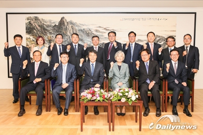한·중 공공외교·경제외교 강화한다