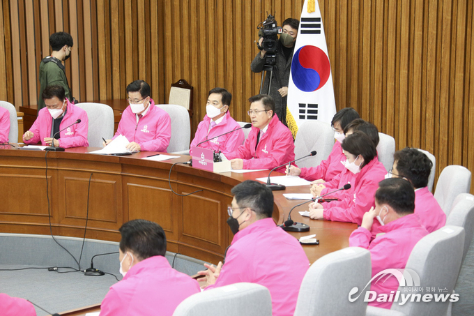 미래 통합당 공천, 총선 패배의 씨앗이 될 것인가?