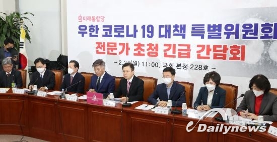 코로나19를 둘러싼 ‘정치적 계산들’