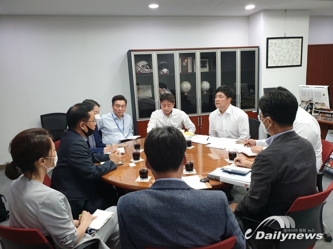 국가대표 선수 및 지도자의 비대면 훈련 인정 이끌어내
