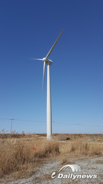 한전, 약한 바람에도 운영 가능한 중형풍력발전기 개발 성공