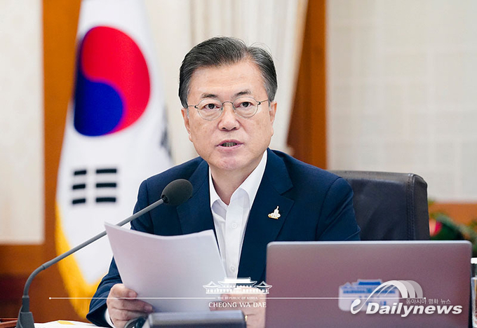 8월 17일은 ‘임시공휴일’··· 文 “국민께 작은 위로 되길”