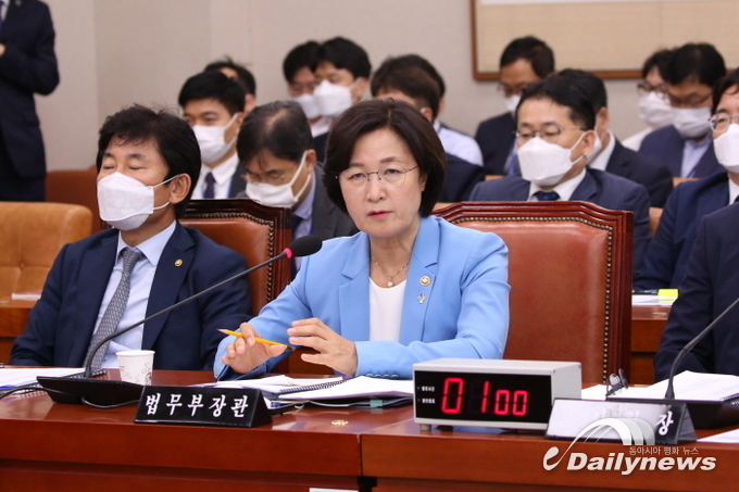 추미애 경고 하루만에···강남 아파트 ‘통매입’ 이지스운용 “다시 판다”