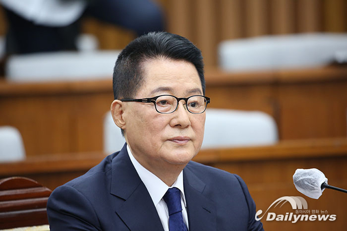 박지원 인사청문회 ‘학적’ 논란···성적표 공개 거부