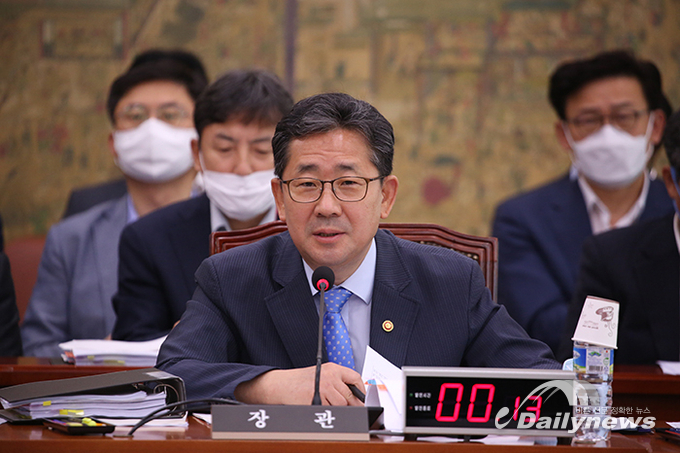 [포토] 문화체육관광위원회 전체회의···박양우 장관 참석