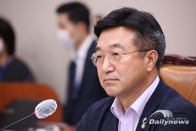 법사위 부동산-공수처 후속법 상정한다···여야 갈등 예고