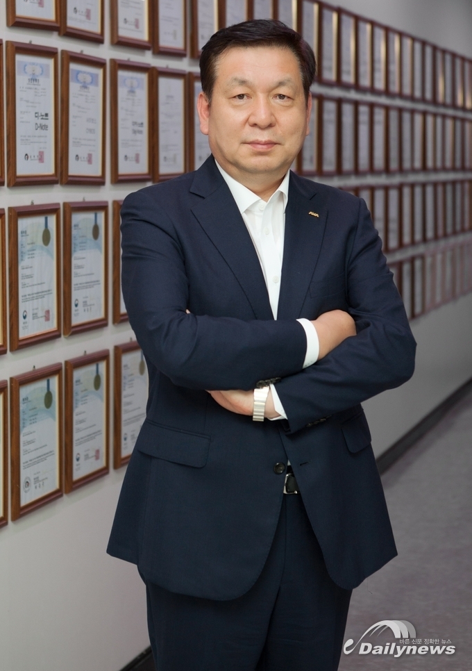 “언제 어디서나 발열 체크, K-방역의 위상 한 단계 업그레이드합니다”