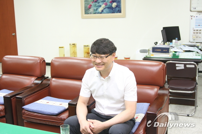 “출자 배당, 재고 소진으로 전국 인삼생산자에게 힘을 드리겠습니다”