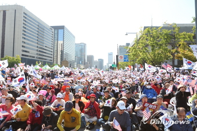 서울시 집회금지 행정명령에···민주노총 “15일 강행” 불복
