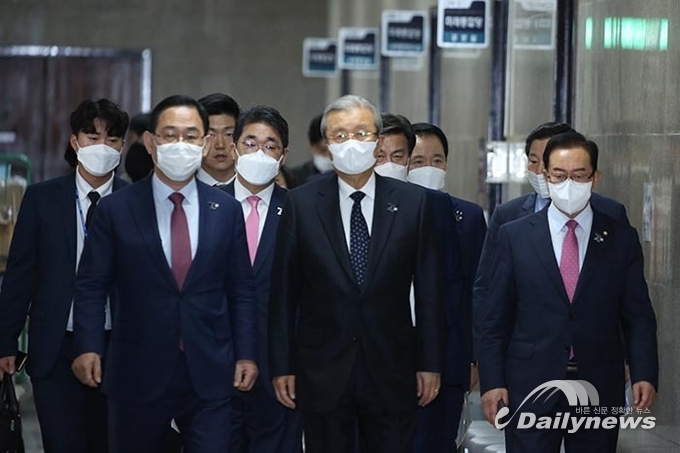 통합당 새 당명 ‘국민의 힘’···정청래 “명백한 이름 훔치기”