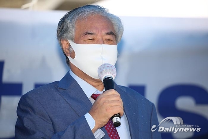 전광훈 “순교 각오 돼 있다”···퇴원하자마자 정부 비판