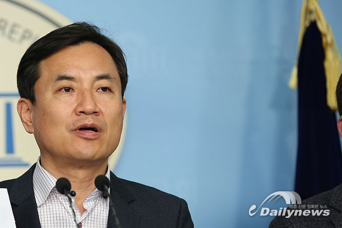 김진태·민경욱 “개천절 집회, 드라이브 스루로 하자”