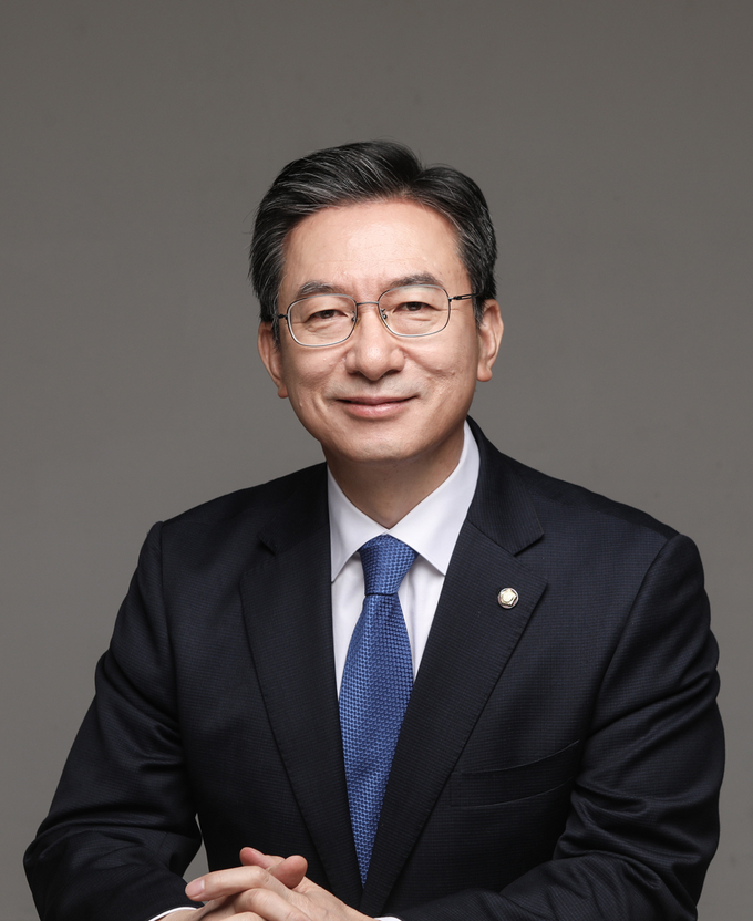 정성호, “가정 내 아동학대 되풀이 뿌리 뽑는다”