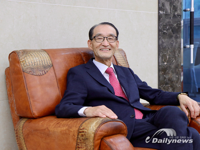 “고인의 편안한 영면, 추모객들이 편하게 찾는 ‘명당’을 만들었습니다”