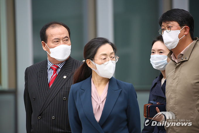 은수미, 파기환송심서 벌금 90만원···당선무효형 면했다