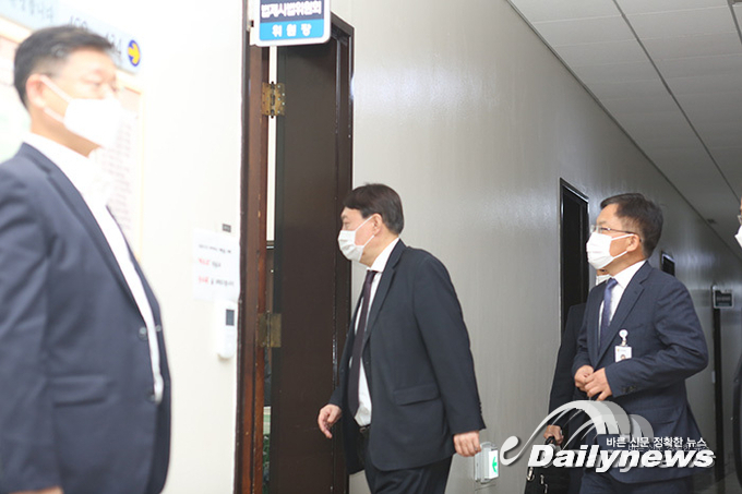 이재명-이낙연 제친 윤석열···차기 대선 지지율 1위