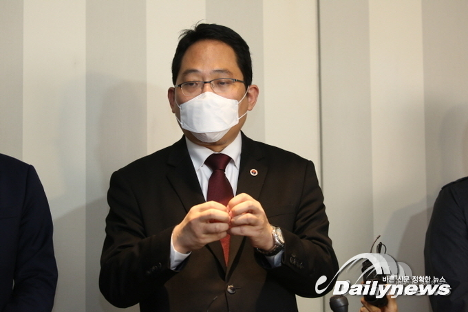 의협 빠진 '보건의료발전협의체' 회의···최대집 "협잡" 맹비난