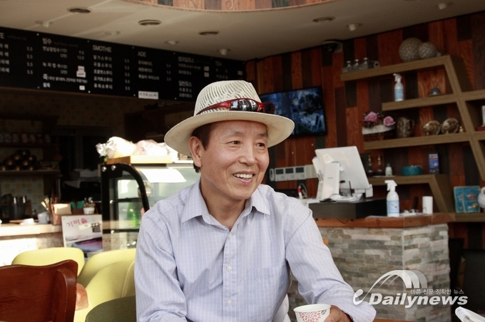 “13년 만에 300만 관광객이라는 대기록 달성, 이제 고향 옥천에서 새로운 신화를 쓰고 싶습니다”