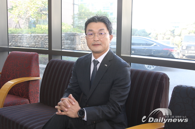 “스마트건설기술로 4차 산업혁명 시대의 건설업계를 이끌어 갑니다”