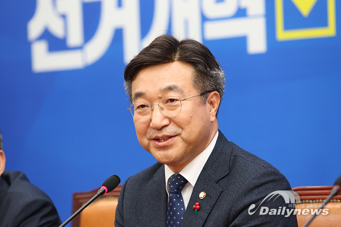 ‘법사위원장’ 윤호중 “검찰 반발, 윤석열에 대한 작별인사”