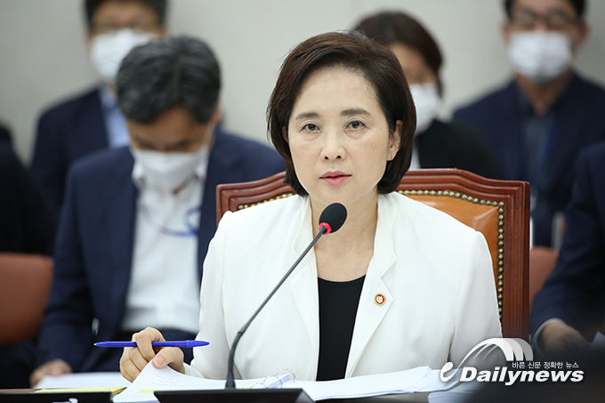 유은혜 “코로나19 의심 증상 수험생, 보건소 검사받아야”