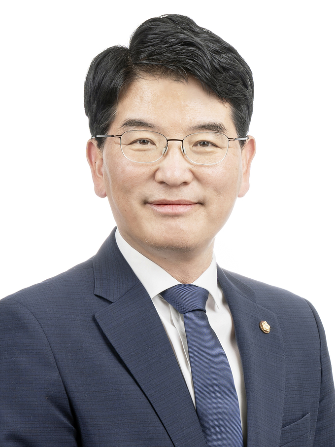 박완주의원, “저소득층 대상 국가장학금 정보제공 의무화”