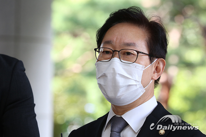 ‘安 서울시장 출마’에···박범계 “선점효과 노린 것 같다”