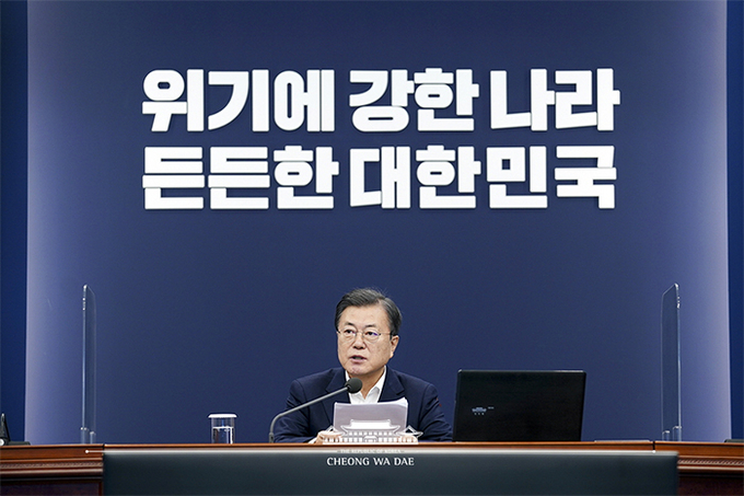 文대통령, 제약사 ‘모더나’ CEO와 통화···2000만명분 백신 공급 합의