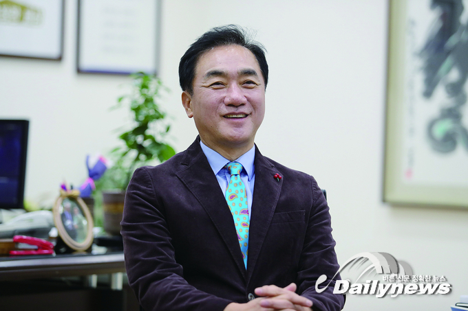 평택시를 평화와 번영을 선도하는  국제도시로 만들어 가고 있습니다