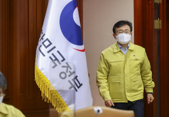 권덕철 중대본 1차장, 코로나19 백신 예방접종 현장 방문…추진상황 및 접종 이상반응 대비 점검