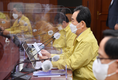 정세균 총리 "질병청, AZ 이상사례 충분히 검토해야" 긴급지시