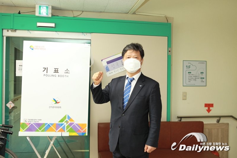 서영석 "김포공항 이전, 인천공항으로 이전 통합해야"