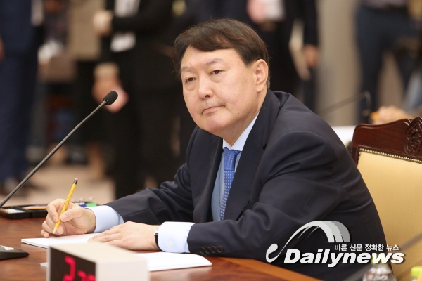 앞으로도 윤석열 전 총장을 괴롭힐 4가지 문제