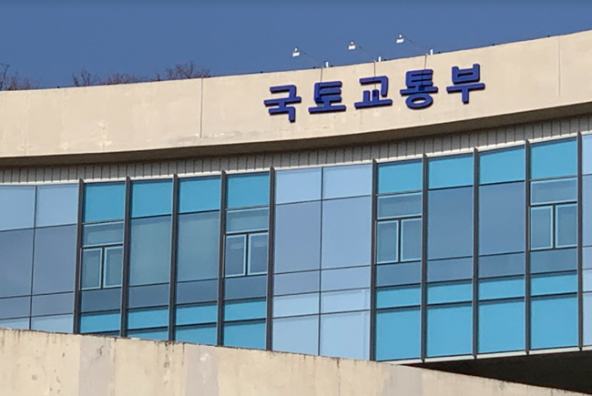 국토부, 9월부터 화물차·특수차 개조 `캠핑카` 렌트 가능