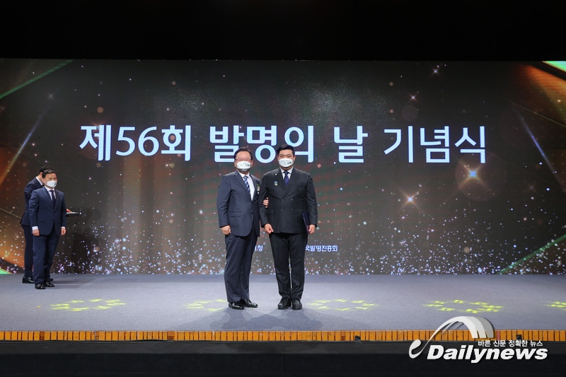 “‘스마트하고 안전한 세상’을 만들기 위해 책임감을 가지고 정진하겠습니다.”