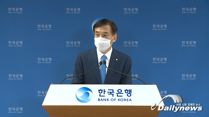 금통위, 코로나 확산이 '경제에는 호조'라고 평가