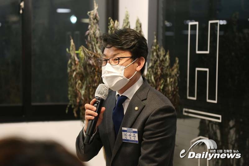 진성준, 국회의원 74명…김여정 한마디에 움직였다고요?