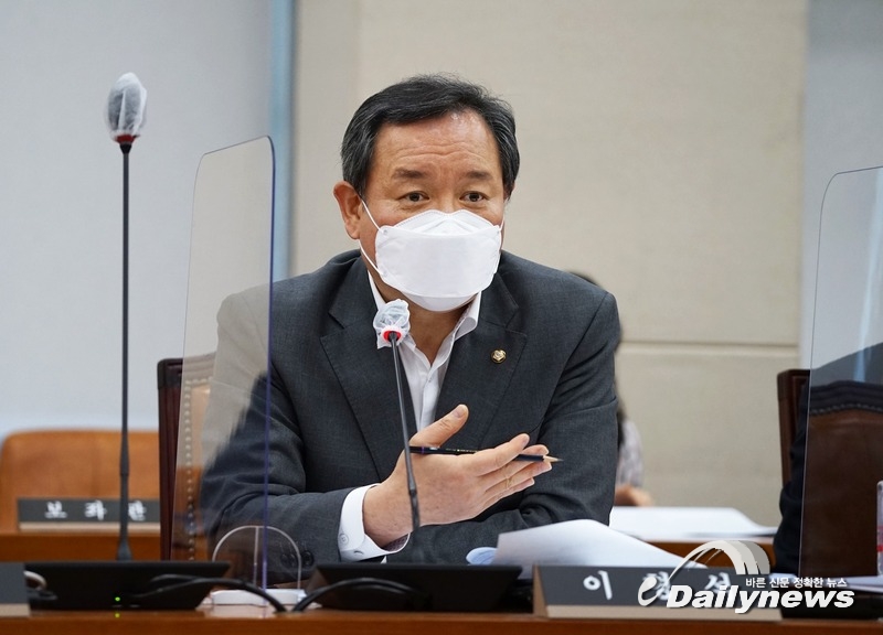 이형석, 전두환 씨…역사 앞에 석고대죄하고 죗값 치러야