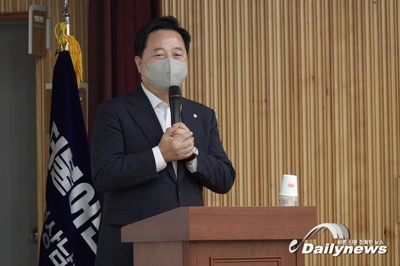 김두관 후보,  DNA경제로 250만개 일자리 만들겠다…공약 발표