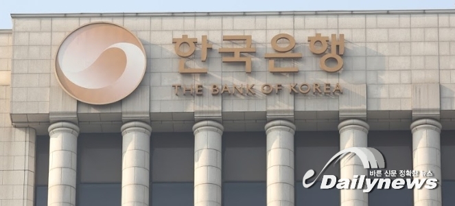 한은 “올 경제성장률 4% 달성 가능성 높다”