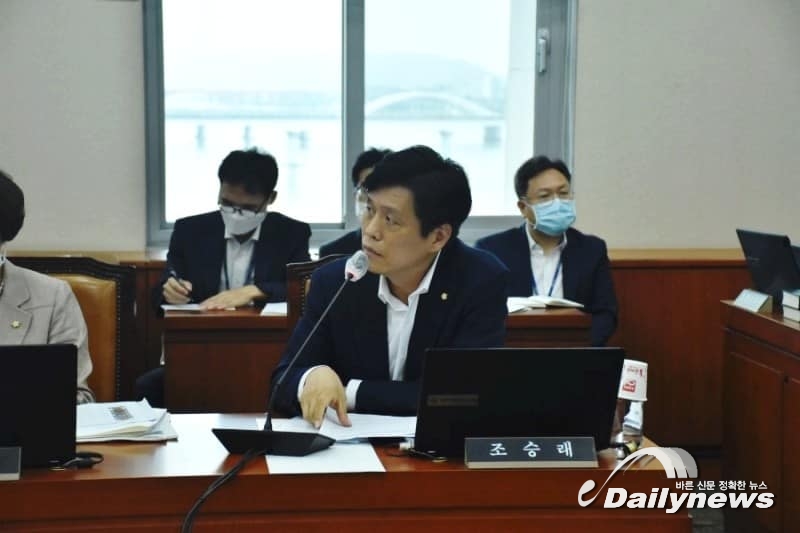 조승래 의원, ‘데이터기본법’ 상임위 통과..9부능선 넘어