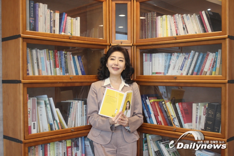 세상의 유산균 여에스더, ‘나와 가족, 사회 건강’을 위해 종횡무진하다