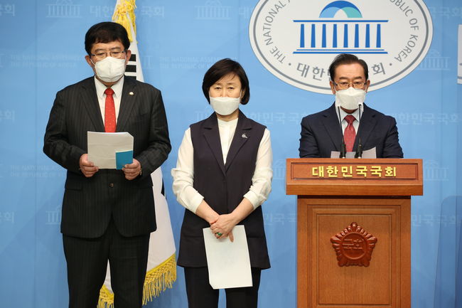 윤석열 "소상공인 위해 대통령 직속 `코로나 긴급구조 특별본부` 설치"